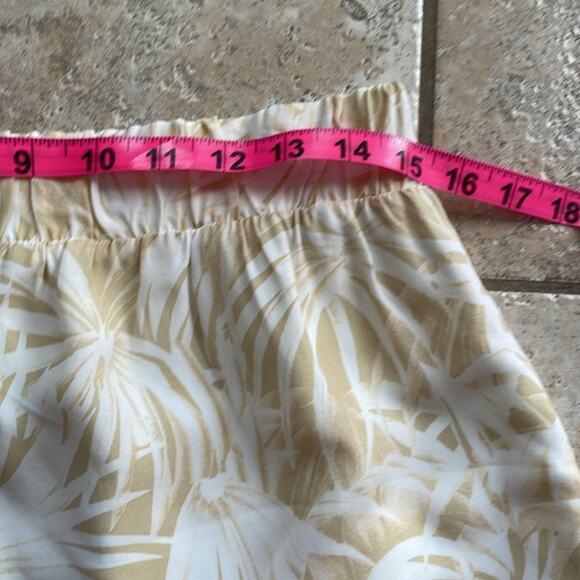 ANINE BING Candice Short in Hawaiian Print - Picture 13 of 16